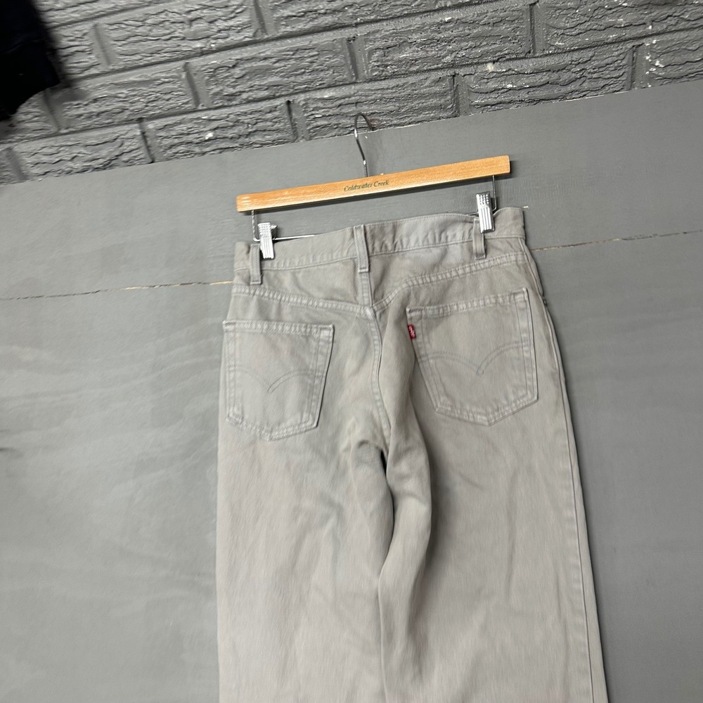 Levis 550 Relaxed Fit Grey Denim Jeans Mens 31x32 Tapered Leg Vintage‎ Style
